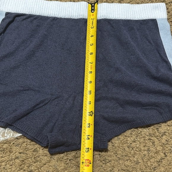 Aerie shorts - Picture 2 of 7